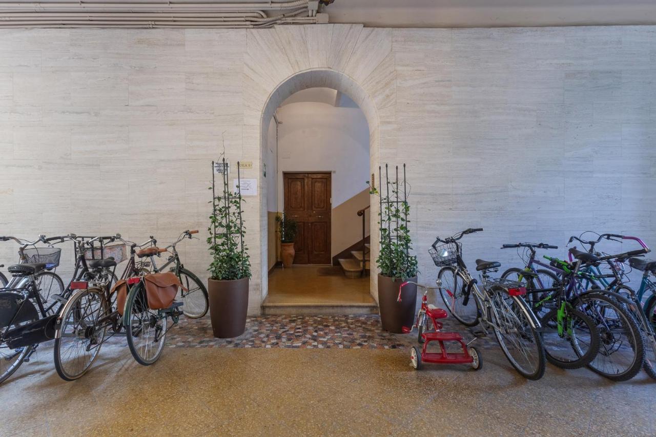Accademia Delle Belle Arti University Apartment Μπολόνια Εξωτερικό φωτογραφία